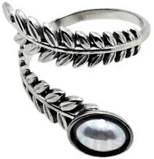 Anillo de acero quirurgico hojas con perla